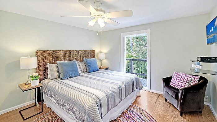 Gumbo Limbo Vacation Rentals Inc — Guest room