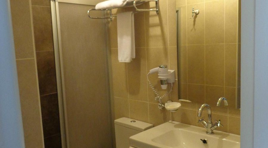 Gumus Palace Hotel Istanbul — Bathroom