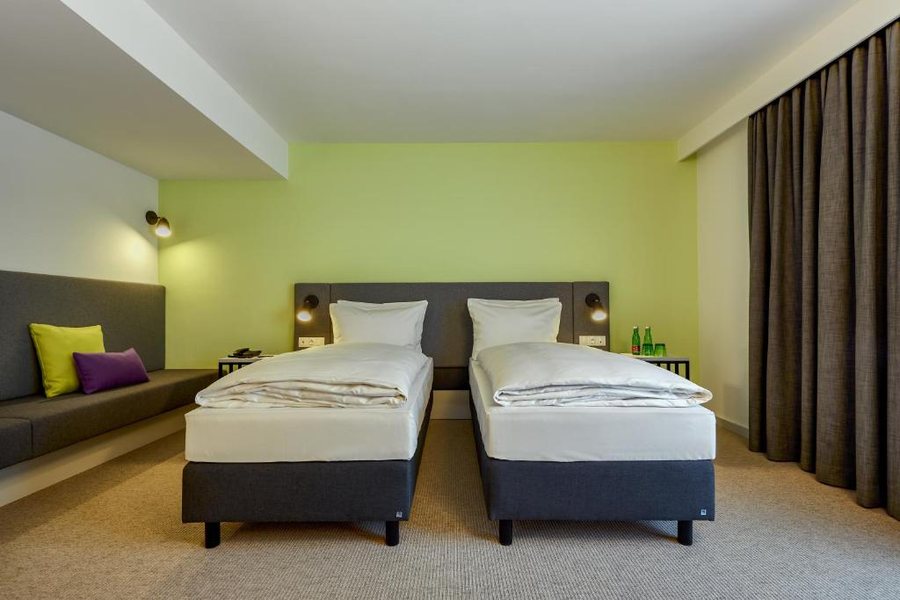 H Hotel Wien — Guest room