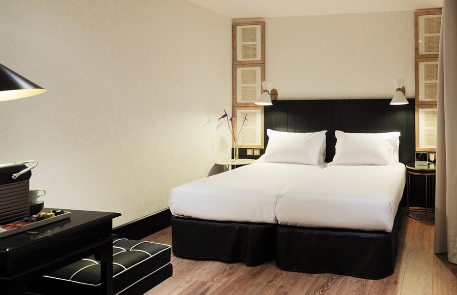 H10 Catalunya Plaza — Guest room