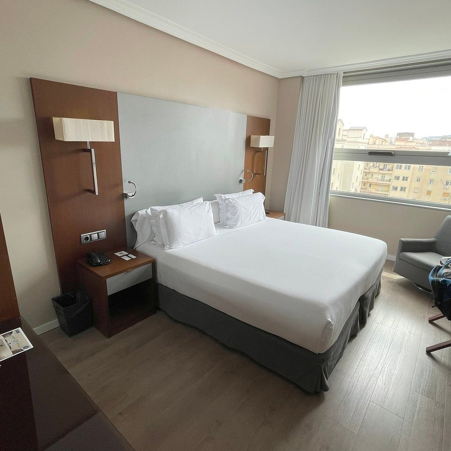 H10 Itaca Barcelona Catalonia — Guest room