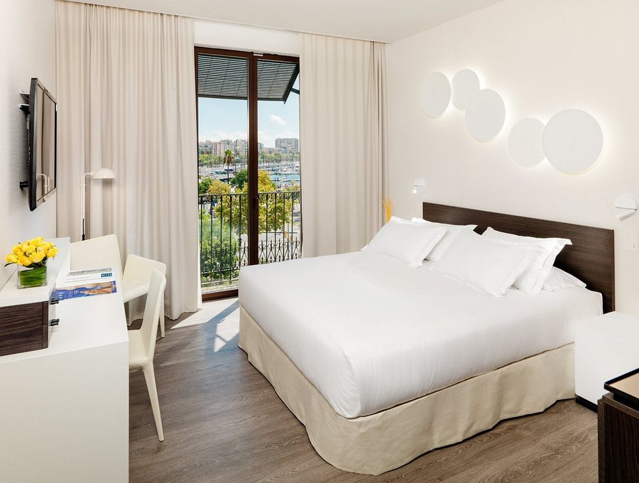 H10 Port Vell Barcelona Catalonia — Guest room