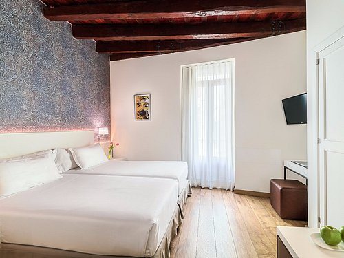 H10 Raco Del Pi Barcelona Catalonia — Guest room