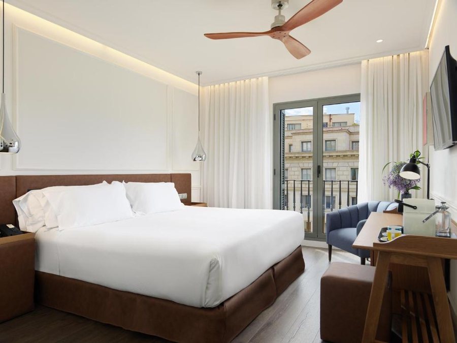 H10 Universitat — Guest room