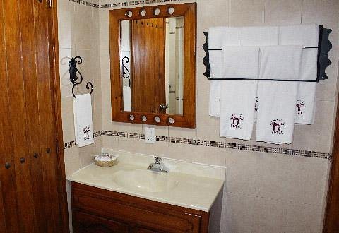 Hacienda Del Sol — Bathroom