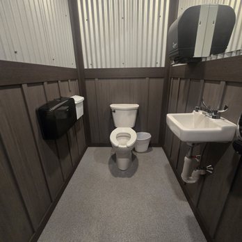 Hadley s Point Campground — Bathroom