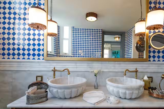 Hagia Sofia Mansions Istanbul Curio Collection by Hilton Istanbul — Bathroom