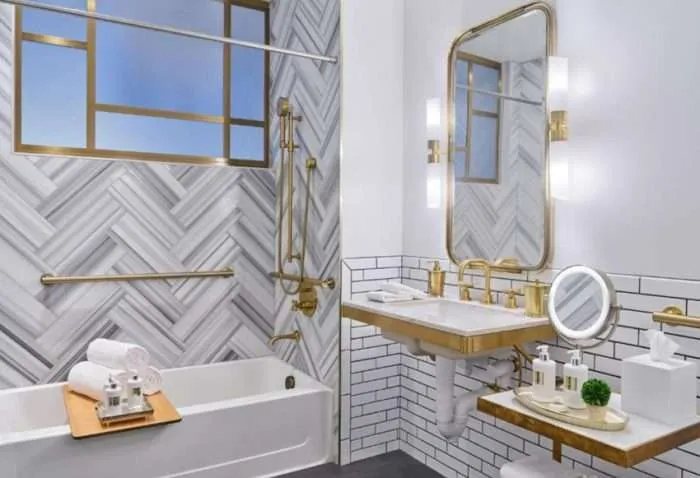 Halcyon a Hotel in Cherry Creek — Bathroom