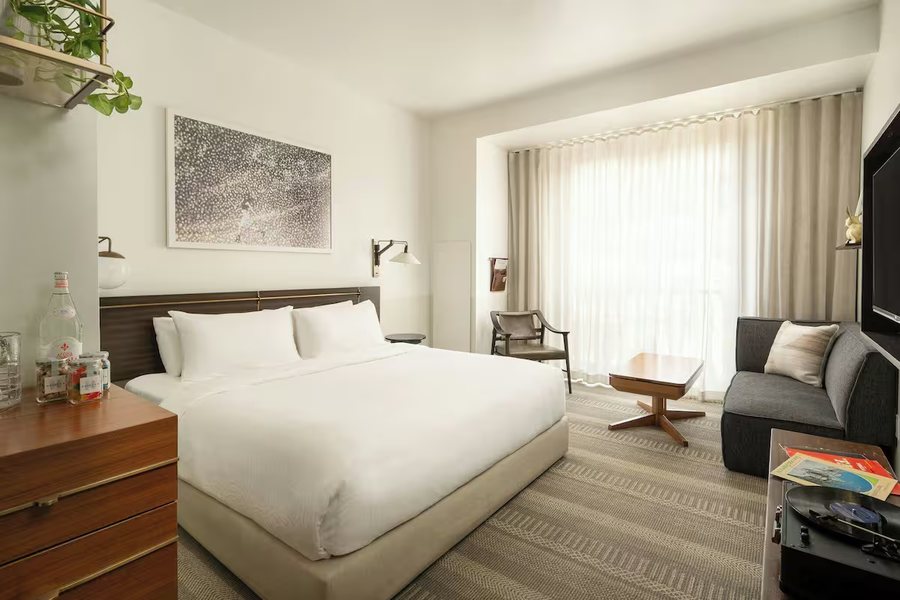 Halcyon a Hotel in Cherry Creek — Guest room