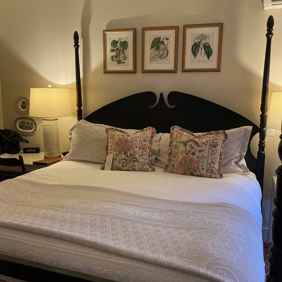 Half Mile Farm by Old Edwards — Guest room