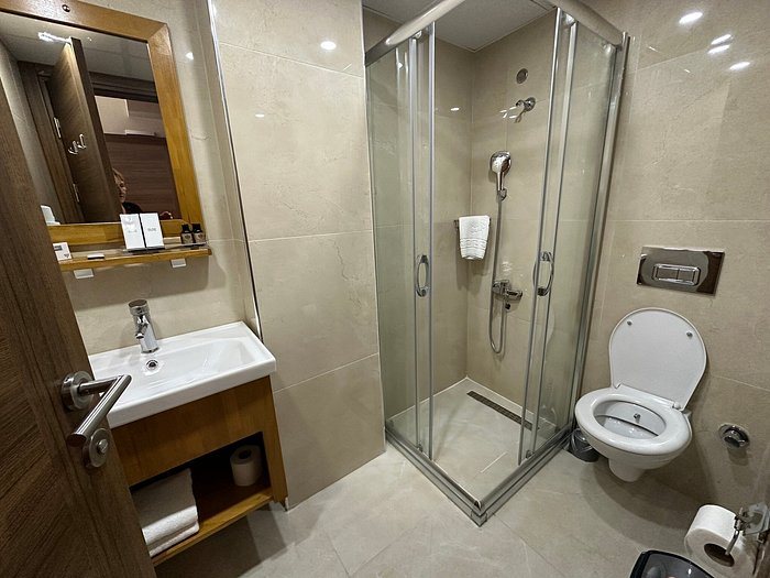 Hamit Hotel Istanbul Istanbul — Bathroom