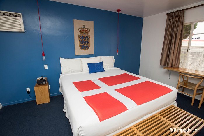 Hamlet Inn — Guest room