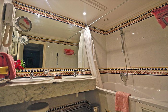 Hammamet Garden Resort Spa — Bathroom
