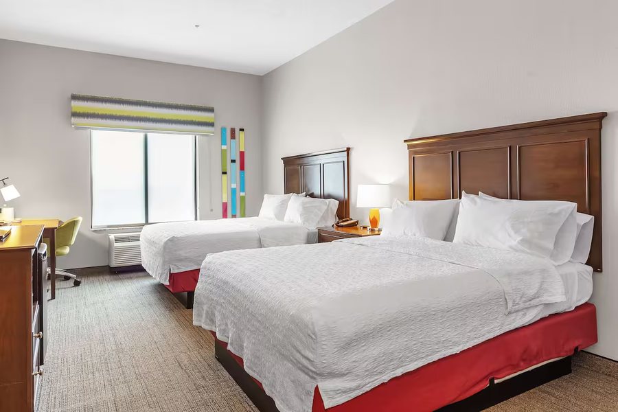Hampton Inn Atmore — Guest room