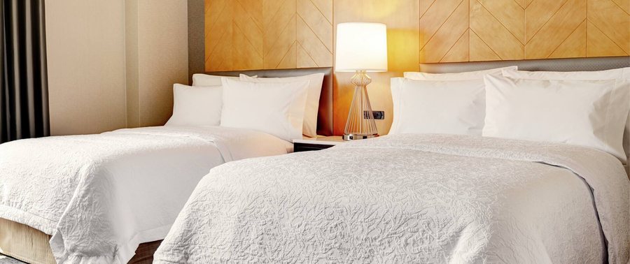 Hampton Inn Brooklyn Downtown — Guest room
