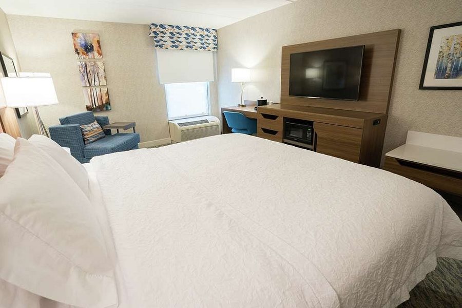 Hampton Inn Clarks Summit Clarks Summit Pennsylvania — Guest room