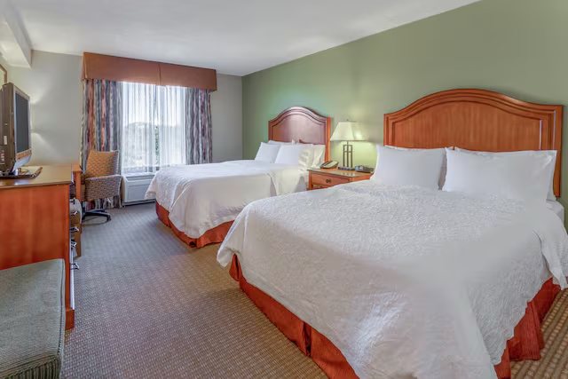 Hampton Inn Clewiston — Guest room