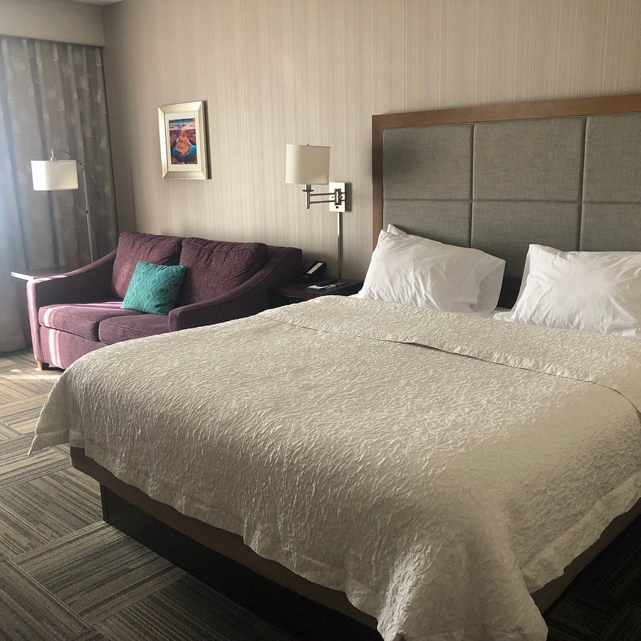Hampton Inn Grand Junction Downtown Historic Main Street — Guest room