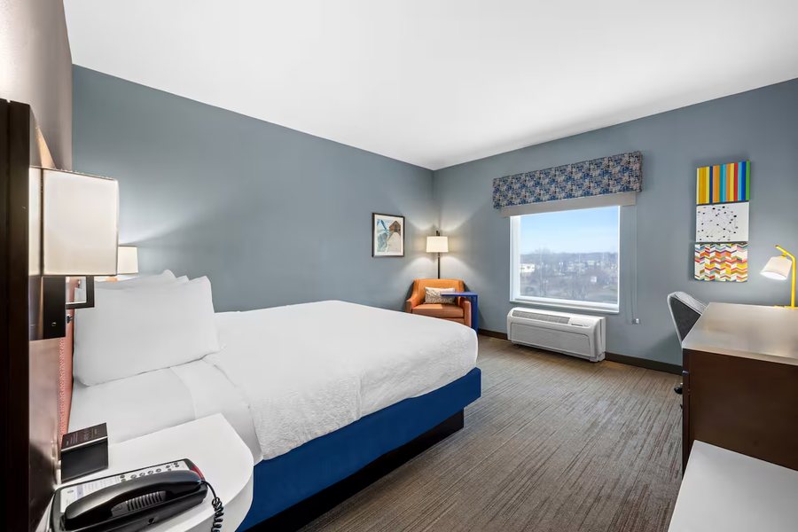 Hampton Inn Greenville — Guest room