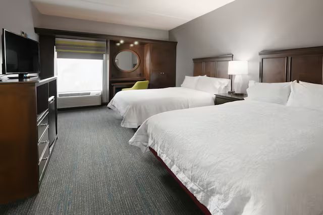 Hampton Inn Houston stafford — Guest room
