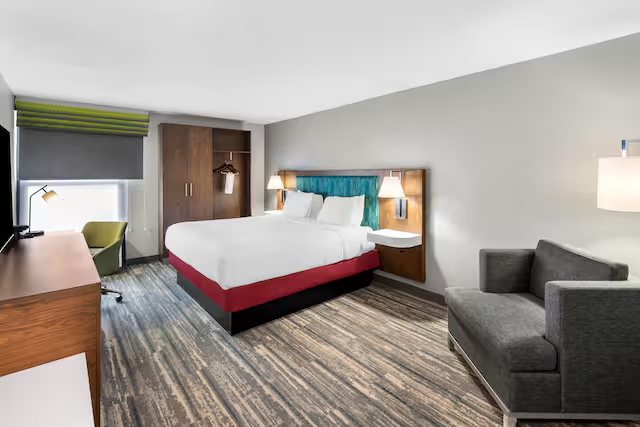 Hampton Inn Indianapolis ne castleton — Guest room
