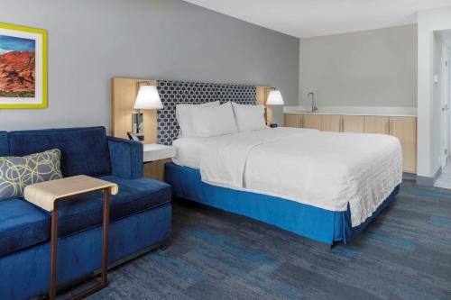 Hampton Inn Las Vegas Summerlin — Guest room