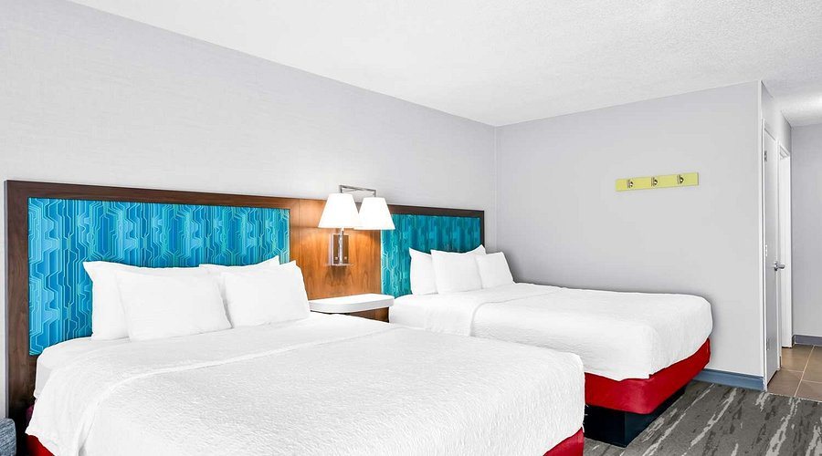 Hampton Inn Lincoln South Heritage Park — Guest room