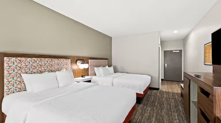 Hampton Inn Longview — Guest room