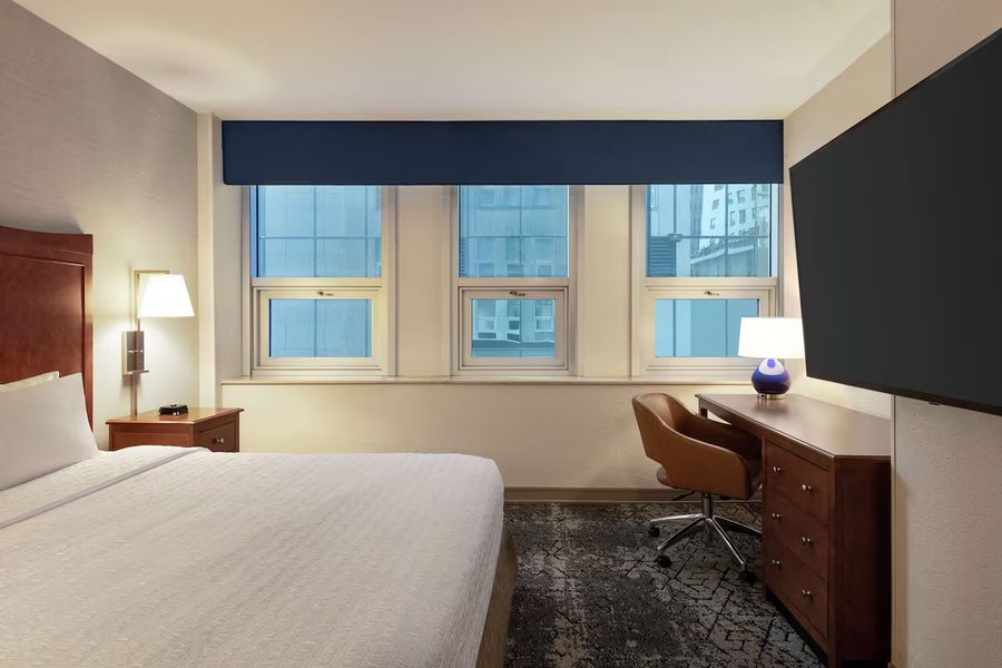 Hampton Inn Manhattan Chelsea New York City New York — Guest room