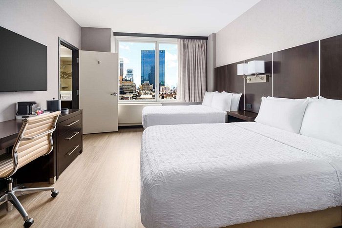 Hampton Inn Manhattan Times Square Central — Guest room