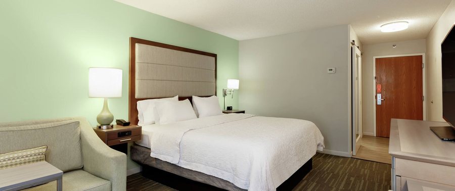 Hampton Inn Melbourne — Guest room