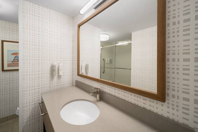 Hampton Inn Myrtle Beach northwood — Bathroom