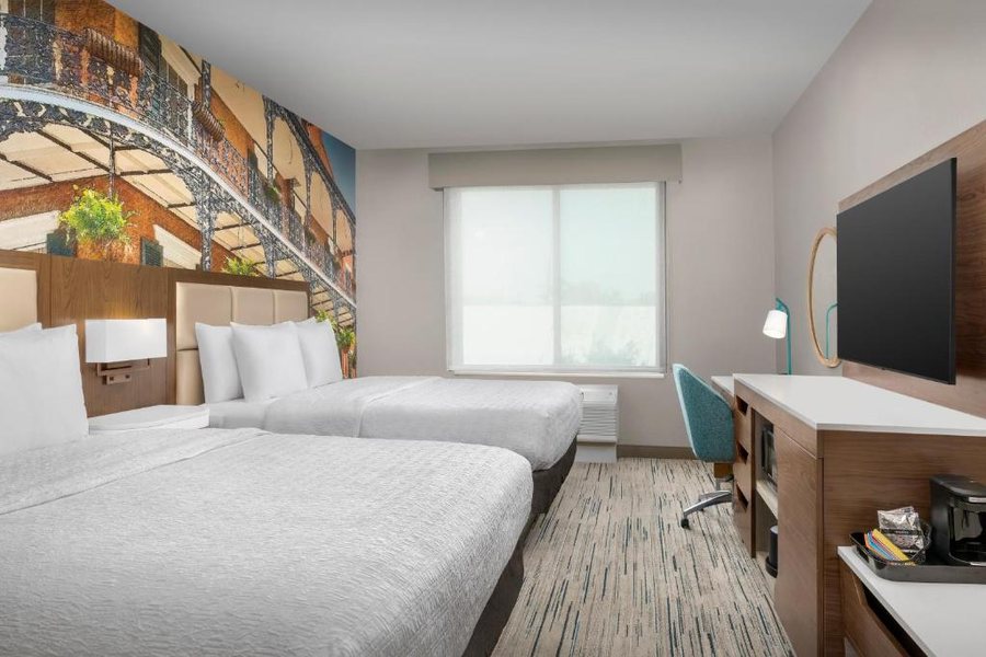 Hampton Inn New Orleans French Quarter Market Area — Guest room