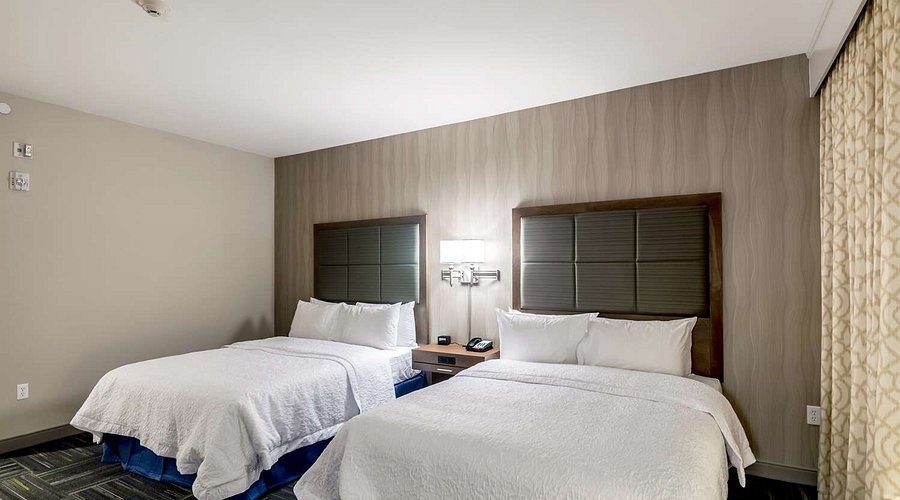 Hampton Inn Oklahoma City Northeast — Guest room
