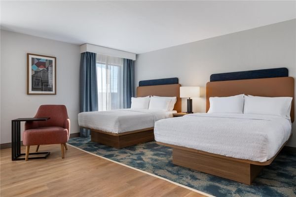 Hampton Inn Owensboro South — Guest room