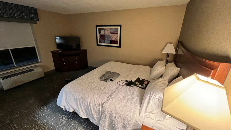 Hampton Inn Presque Isle — Guest room