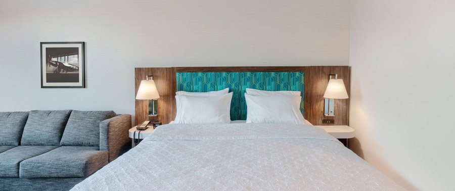 Hampton Inn Riverside March Air Reserve Base — Guest room