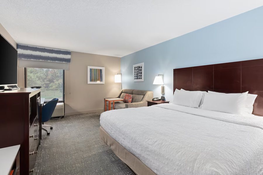 Hampton Inn Rock Hill — Guest room