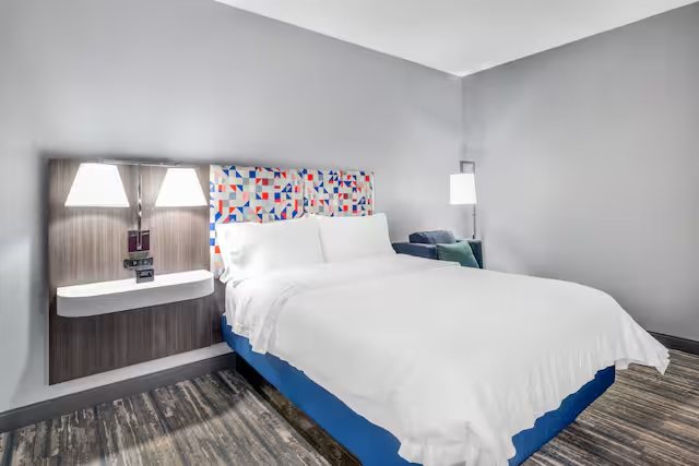Hampton Inn Sanford — Guest room