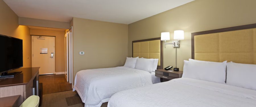 Hampton Inn Sault Ste Marie — Guest room