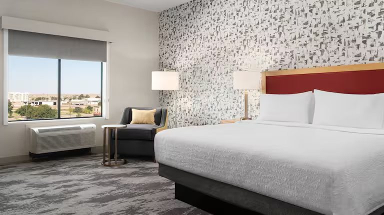 Hampton Inn Suites Amarillo West — Guest room