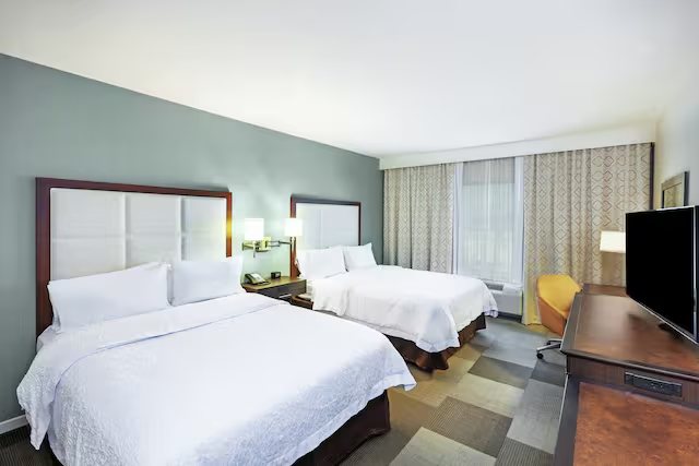 Hampton Inn Suites By Hilton Houston North Iah — Guest room