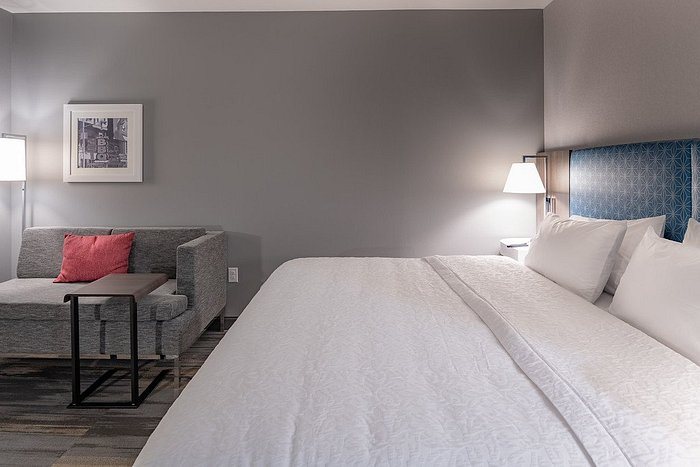 Hampton Inn Suites Dallas plano Central — Guest room