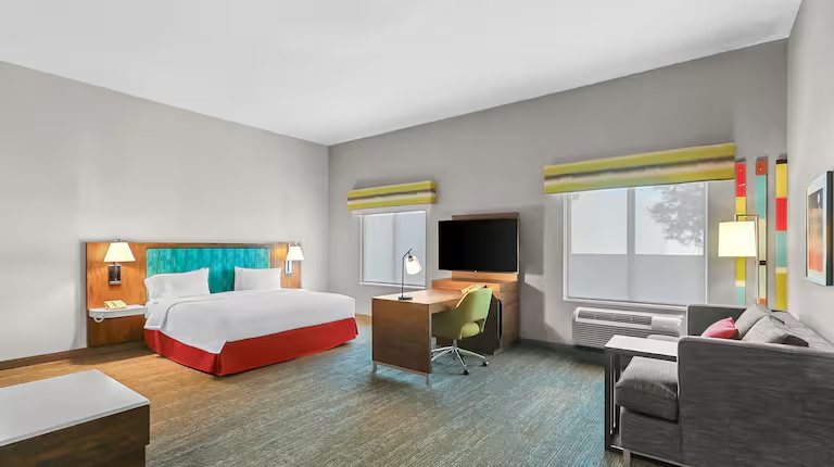 Hampton Inn Suites El Paso West — Guest room
