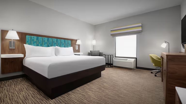 Hampton Inn Suites Knoxville North I 75 — Guest room