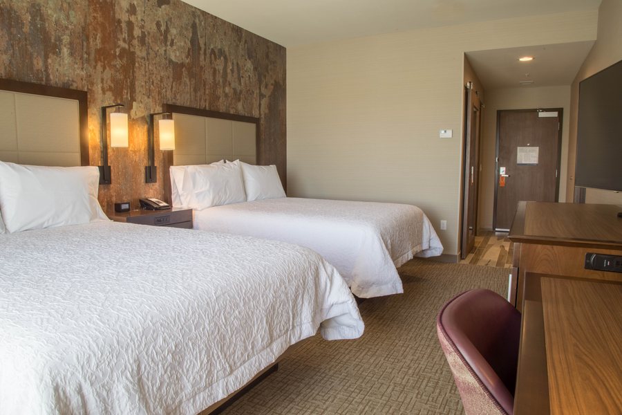 Hampton Inn Suites Murrieta Temecula — Guest room