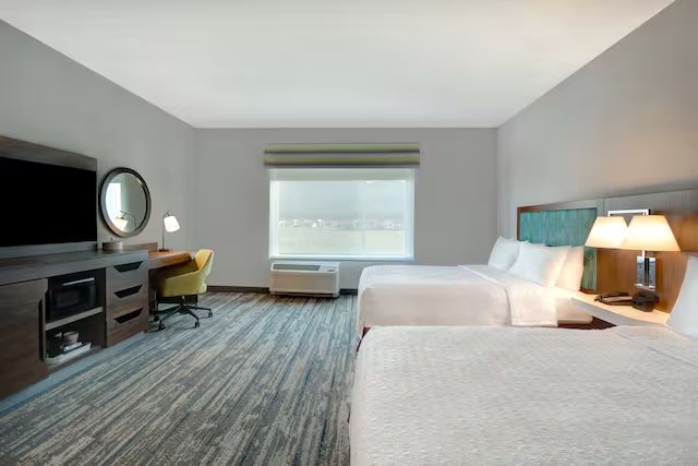 Hampton Inn Suites Ontario Rancho Cucamonga — Guest room