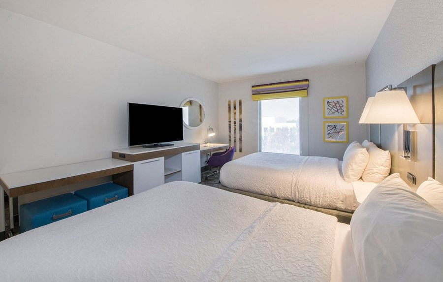 Hampton Inn Suites Raleigh Durham Airport Brier Creek — Guest room