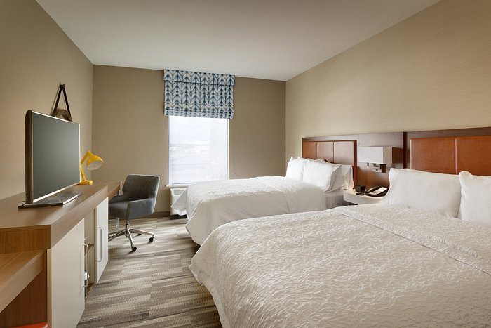 Hampton Inn Suites Rexburg — Guest room
