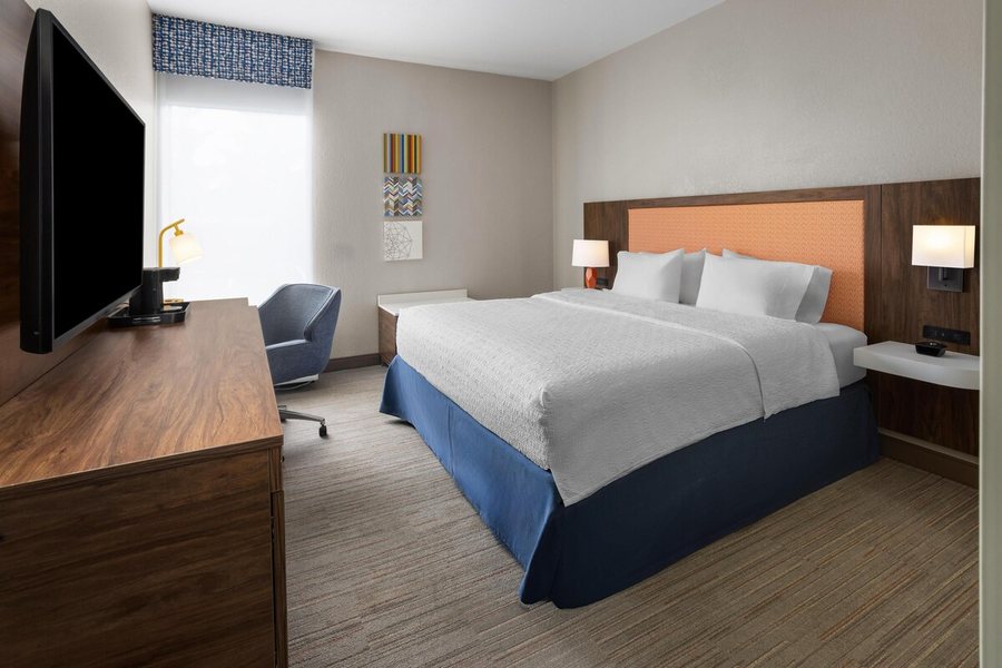 Hampton Inn Suites Somerset — Guest room